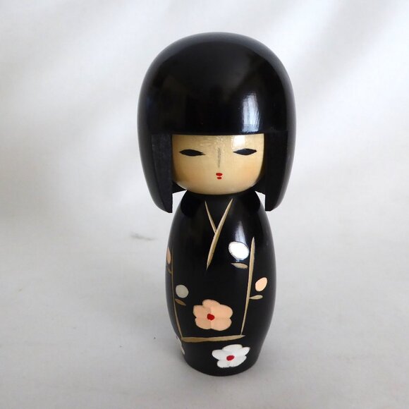 NEW 5.5” KOKESHI HAND CARVED WOOD SAKURA CHERRY BLOSSOM DOLL JAPANESE JAPAN - Picture 3 of 12